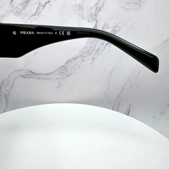 Prada Sunglasses Black Square Oversized Triangle Logo Italy Gradient Lens - Picture 16 of 16